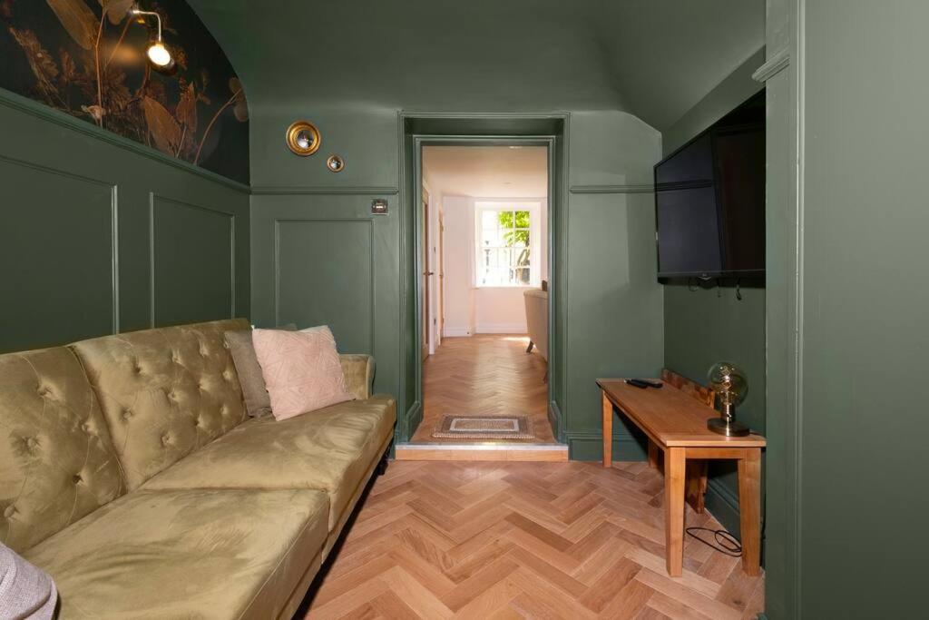 Spacious Apartment - 5 Minutes Walk To Bath Abbey Exterior photo