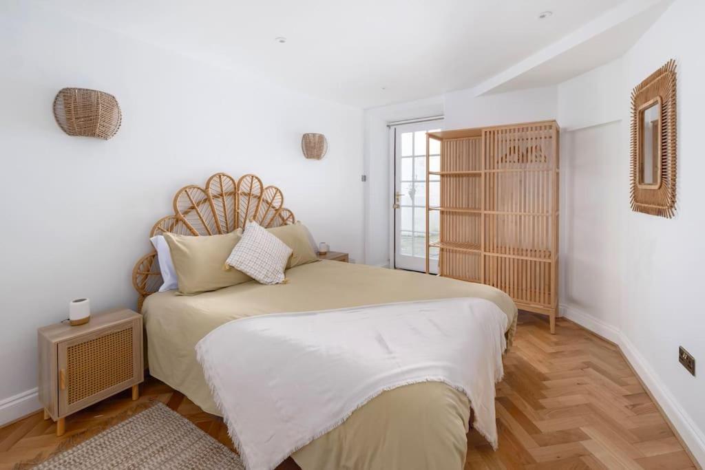 Spacious Apartment - 5 Minutes Walk To Bath Abbey Exterior photo
